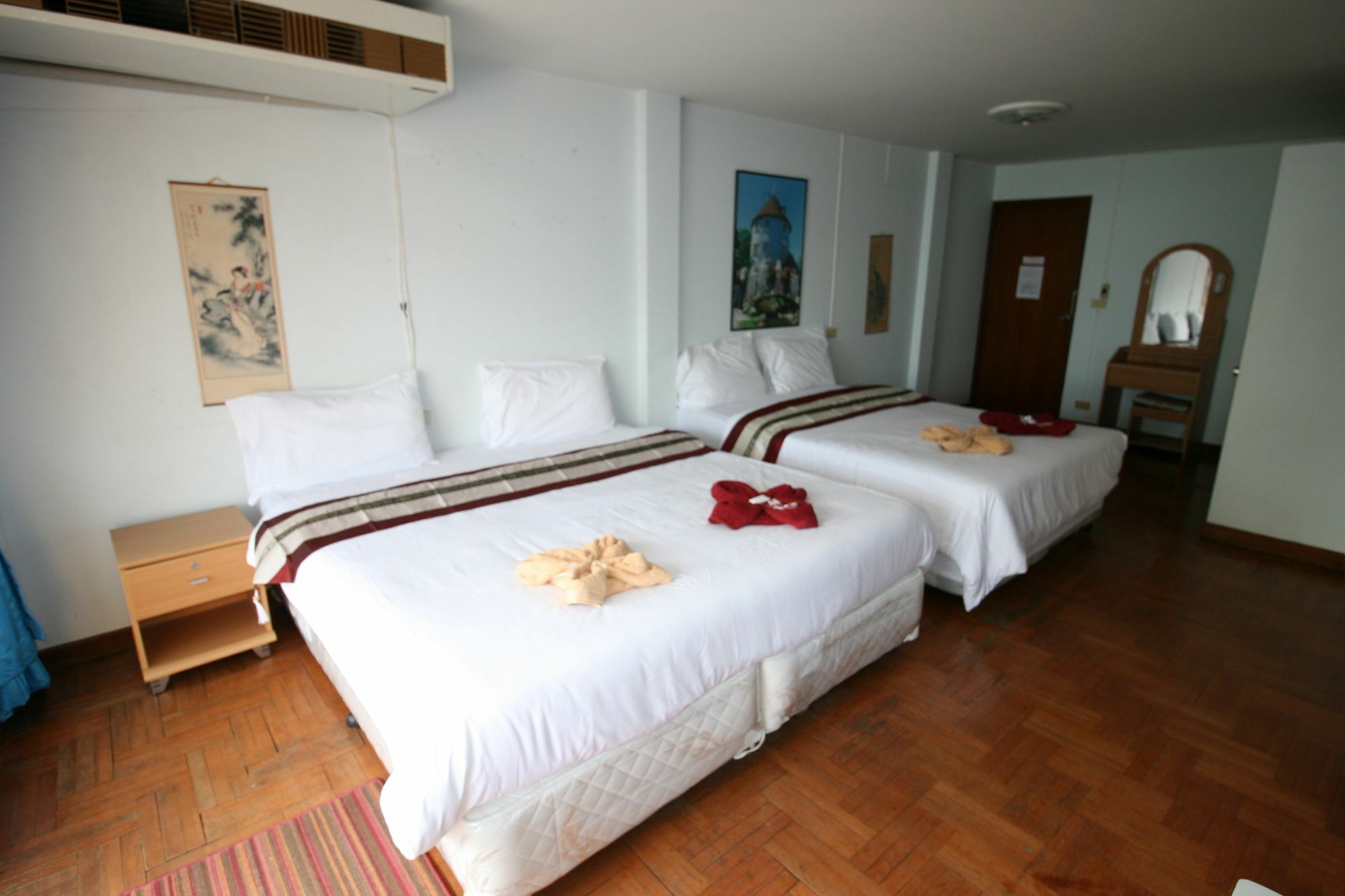 Beachfront Hotel Cha Am Ча-Ам Екстер'єр фото